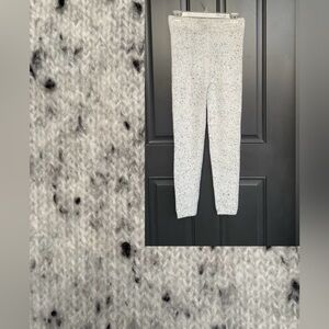 Zara Black Speckled Light Gray Sweater Knit pants Women’s, stretch